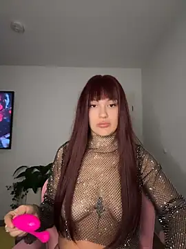 Snapshot of YoungHotMilf97 chatting on October 21, 2025, 9:36 pm YoungHotMilf97 online show from October 21, 2025, 9:36 pm