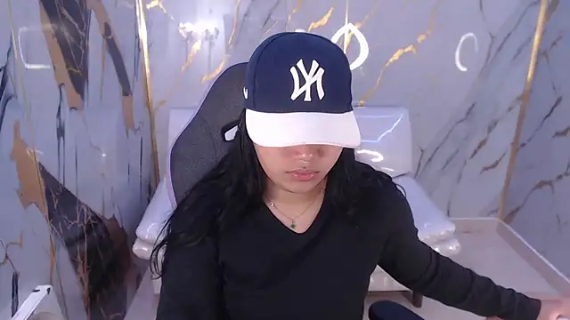 Snapshot of melany_rouse18 chatting on September 19, 2025, 6:45 pm melany rouse18 online show from September 19, 2025, 6:45 pm