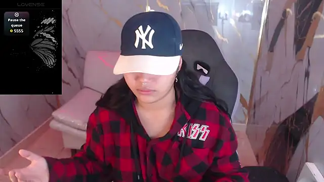 Snapshot of melany_rouse18 chatting on December 5, 2025, 1:10 pm melany rouse18 online show from December 5, 2025, 1:10 pm