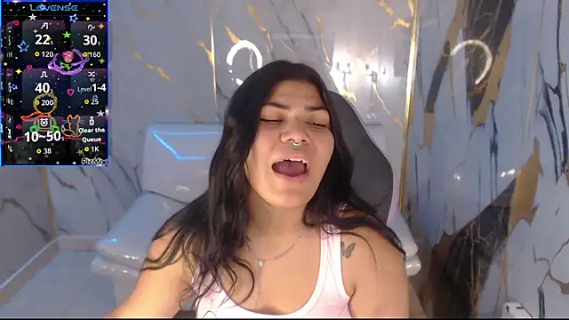 Snapshot of melany_rouse18 chatting on October 17, 2025, 7:48 pm melany rouse18 online show from October 17, 2025, 7:48 pm