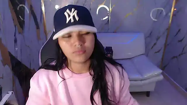 Snapshot of melany_rouse18 chatting on September 16, 2025, 1:56 pm melany rouse18 online show from September 16, 2025, 1:56 pm