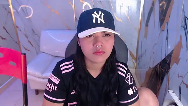 Snapshot of melany_rouse18 chatting on October 5, 2025, 1:02 pm melany rouse18 online show from October 5, 2025, 1:02 pm