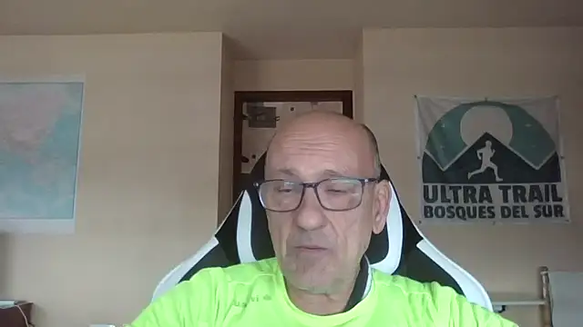 Snapshot of llopaco chatting on March 9, 2026, 11:36 am llopaco online show from March 9, 2026, 11:36 am