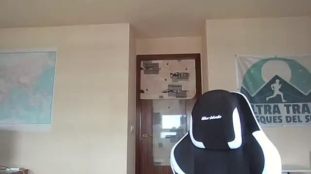 Snapshot of llopaco chatting on March 21, 2026, 10:52 am llopaco online show from March 21, 2026, 10:52 am