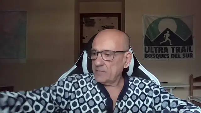 Snapshot of llopaco chatting on March 6, 2026, 10:54 am llopaco online show from March 6, 2026, 10:54 am