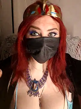 Snapshot of Loly2025 chatting on February 9, 2026, 9:57 pm Loly2025 online show from February 9, 2026, 9:57 pm