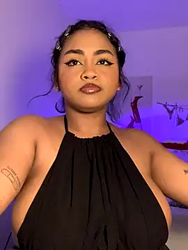 Snapshot of Dahiana_Giil chatting on November 7, 2025, 5:12 am Dahiana Giil online show from November 7, 2025, 5:12 am