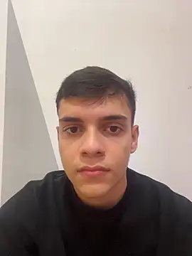 JacobRoberts1 online show from November 6, 2025, 10:47 pm