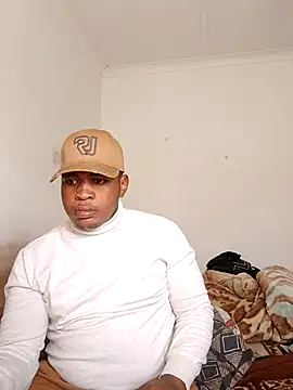 Snapshot of bosszonke123 chatting on April 19, 2026, 12:39 pm bosszonke123 online show from April 19, 2026, 12:39 pm