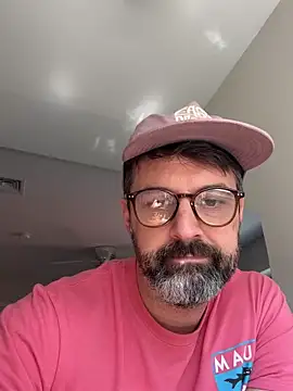 plaintreebull online show from April 9, 2026, 3:51 pm