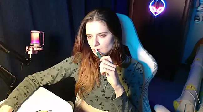your---love online show from February 27, 2025, 10:42 pm