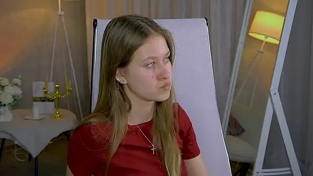 EveMundie online show from March 3, 2026, 9:27 am