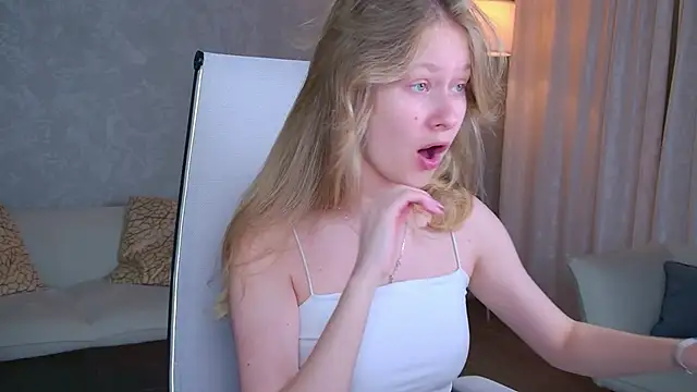 EveMundie online show from May 18, 2026, 7:46 am