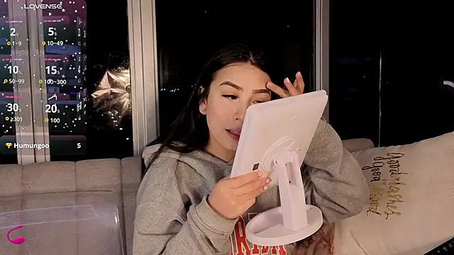 Ivanna West online show from November 26, 2025, 10:04 am