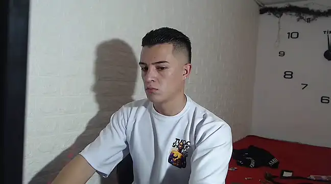 CamiloBeltran  online show from March 21, 2025, 7:35 pm