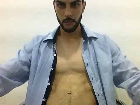 Gabrielteixeira120 online show from May 9, 2026, 9:07 pm