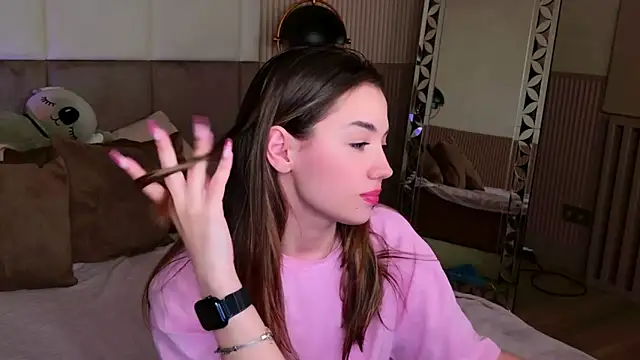 Snapshot of Alice_Deleon chatting on March 21, 2025, 11:56 pm Alice Deleon online show from March 21, 2025, 11:56 pm