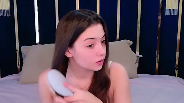 Snapshot of Alice_Deleon chatting on November 15, 2025, 11:14 am Alice Deleon online show from November 15, 2025, 11:14 am