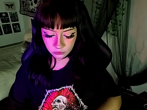 blue katt online show from November 15, 2025, 8:02 pm