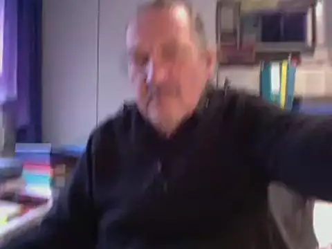 Snapshot of HMStraps01 chatting on December 6, 2024, 2:00 pm HMStraps01 online show from December 6, 2024, 2:00 pm