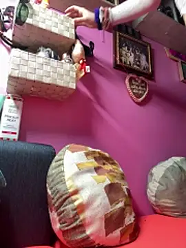 sexymelli18 online show from November 21, 2025, 7:24 pm