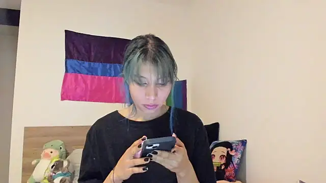 Snapshot of sweet_Amy0 chatting on March 17, 2025, 12:32 am sweet Amy0 online show from March 17, 2025, 12:32 am