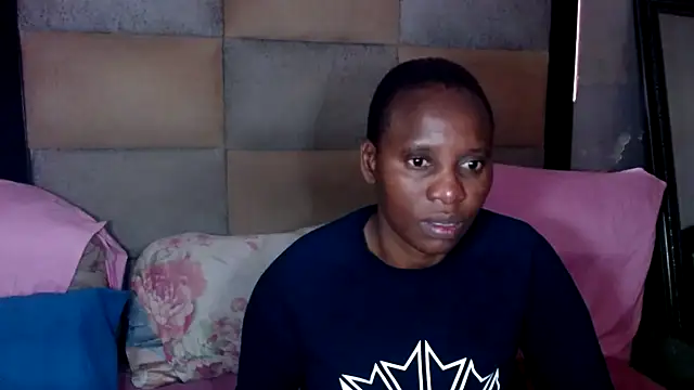 DIVAASS1 online show from April 13, 2026, 7:45 am