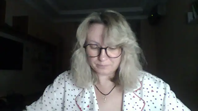 Snapshot of Mary888x chatting on October 11, 2025, 6:20 pm Mary888x online show from October 11, 2025, 6:20 pm