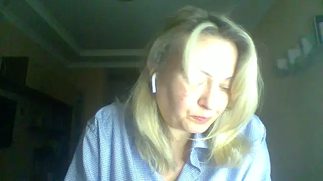 Snapshot of Mary888x chatting on March 4, 2025, 6:29 pm Mary888x online show from March 4, 2025, 6:29 pm