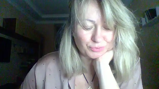 Snapshot of Mary888x chatting on February 1, 2026, 4:49 pm Mary888x online show from February 1, 2026, 4:49 pm