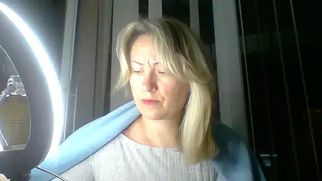 Snapshot of Mary888x chatting on February 17, 2025, 6:50 pm Mary888x online show from February 17, 2025, 6:50 pm