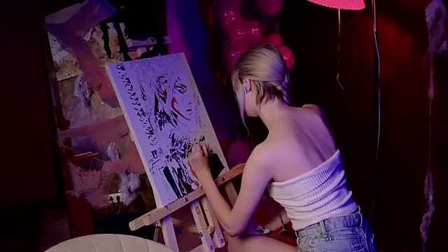 aishiro online show from October 30, 2025, 8:01 am