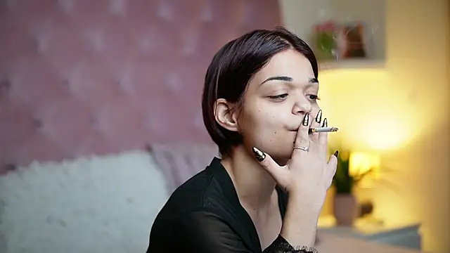 Snapshot of MaiaMini chatting on October 26, 2025, 11:05 pm MaiaMini online show from October 26, 2025, 11:05 pm