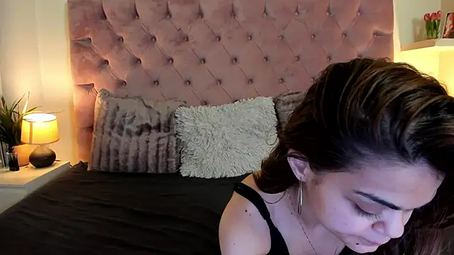 Snapshot of MaiaMini chatting on March 3, 2025, 11:46 pm MaiaMini online show from March 3, 2025, 11:46 pm