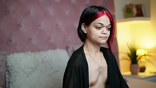 Snapshot of MaiaMini chatting on December 14, 2025, 8:58 pm MaiaMini online show from December 14, 2025, 8:58 pm