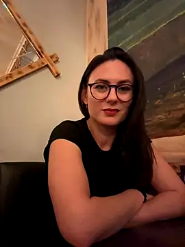 AvaFlowers6 online show from November 8, 2025, 6:33 pm