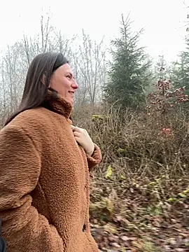 Snapshot of AvaFlowers6 chatting on December 18, 2025, 8:08 am AvaFlowers6 online show from December 18, 2025, 8:08 am