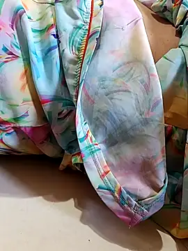 robis12314 online show from October 26, 2025, 3:40 am