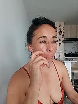 Coeur de luxure online show from March 5, 2026, 6:59 pm