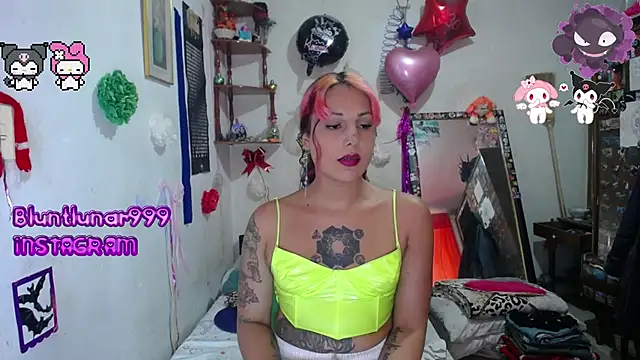 Snapshot of purplekattlyn chatting on February 17, 2025, 4:39 pm purplekattlyn online show from February 17, 2025, 4:39 pm