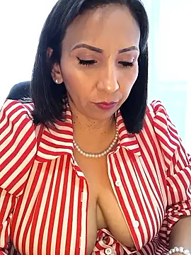 Snapshot of Mrsvictoriaaa chatting on January 8, 2026, 8:15 pm Mrsvictoriaaa online show from January 8, 2026, 8:15 pm