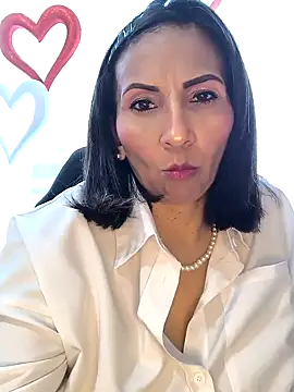 Snapshot of Mrsvictoriaaa chatting on February 7, 2026, 7:11 pm Mrsvictoriaaa online show from February 7, 2026, 7:11 pm