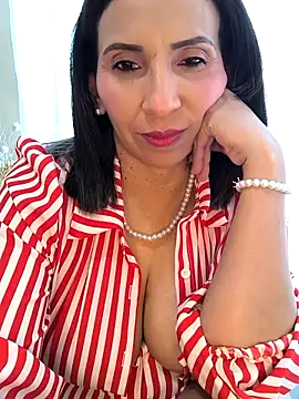 Snapshot of Mrsvictoriaaa chatting on November 28, 2025, 8:09 pm Mrsvictoriaaa online show from November 28, 2025, 8:09 pm