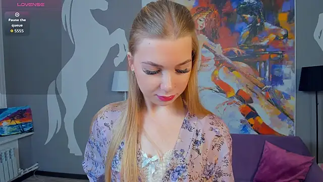 Snapshot of FloraBonde chatting on September 27, 2025, 11:38 am FloraBonde online show from September 27, 2025, 11:38 am