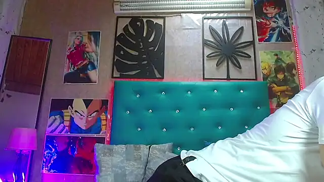 Snapshot of LiamAndrewzz chatting on November 27, 2025, 4:51 pm LiamAndrewzz online show from November 27, 2025, 4:51 pm