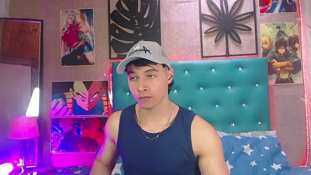 Snapshot of LiamAndrewzz chatting on September 17, 2025, 7:49 pm LiamAndrewzz online show from September 17, 2025, 7:49 pm