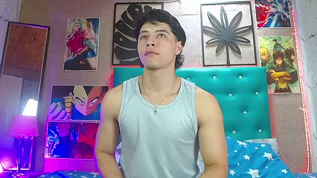 Snapshot of LiamAndrewzz chatting on October 20, 2025, 5:35 pm LiamAndrewzz online show from October 20, 2025, 5:35 pm