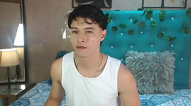 Snapshot of LiamAndrewzz chatting on March 6, 2025, 5:22 pm LiamAndrewzz online show from March 6, 2025, 5:22 pm