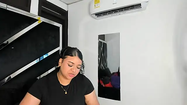 Rubyxht online show from February 26, 2026, 12:38 pm