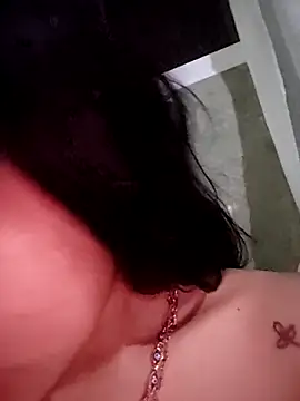 Snapshot of ElaRuil69 chatting on November 11, 2025, 3:23 am ElaRuil69 online show from November 11, 2025, 3:23 am